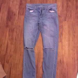 Urban Outfitters Ripped Jeans 34/32